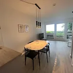 Moderne 3-zi-wohnung Mit Meerblick Direkt Am *