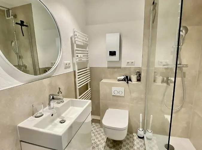 Moderne 3-zi-wohnung Mit Meerblick Direkt Am شاربوتس