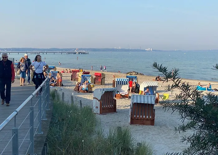 Moderne 3-zi-wohnung Mit Meerblick Direkt Am شاربوتس