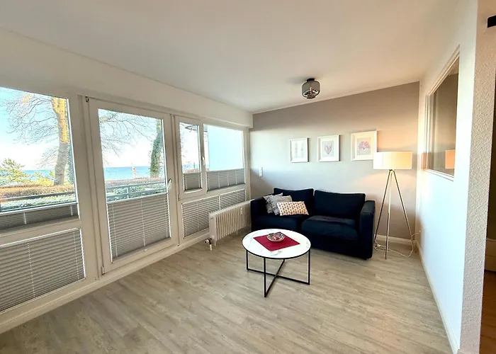 Moderne 3-zi-wohnung Mit Meerblick Direkt Am شاربوتس